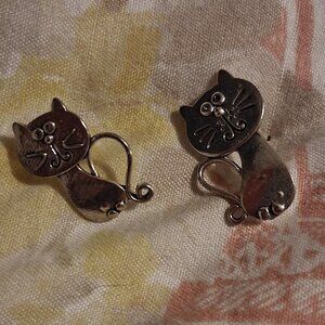 CUTE SILVER TONE COOL CAT EARRINGS